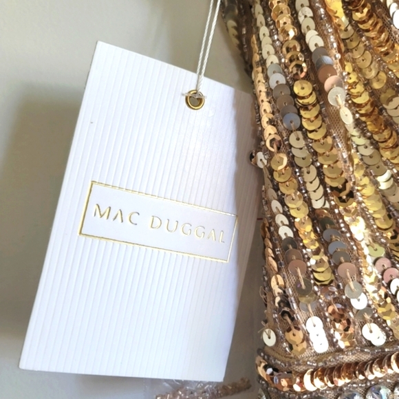 Mac Duggal,‎ Sequined Wrapover  Sleeveless Gown, Nude Gold, Size 8, NWT - Picture 11 of 13